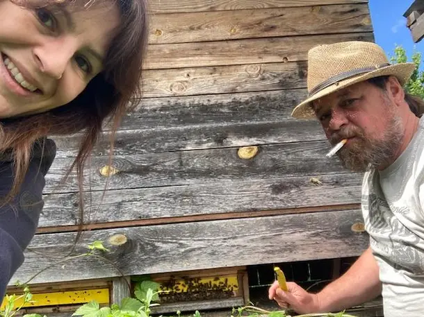 Roberto & The Honey Bees Company